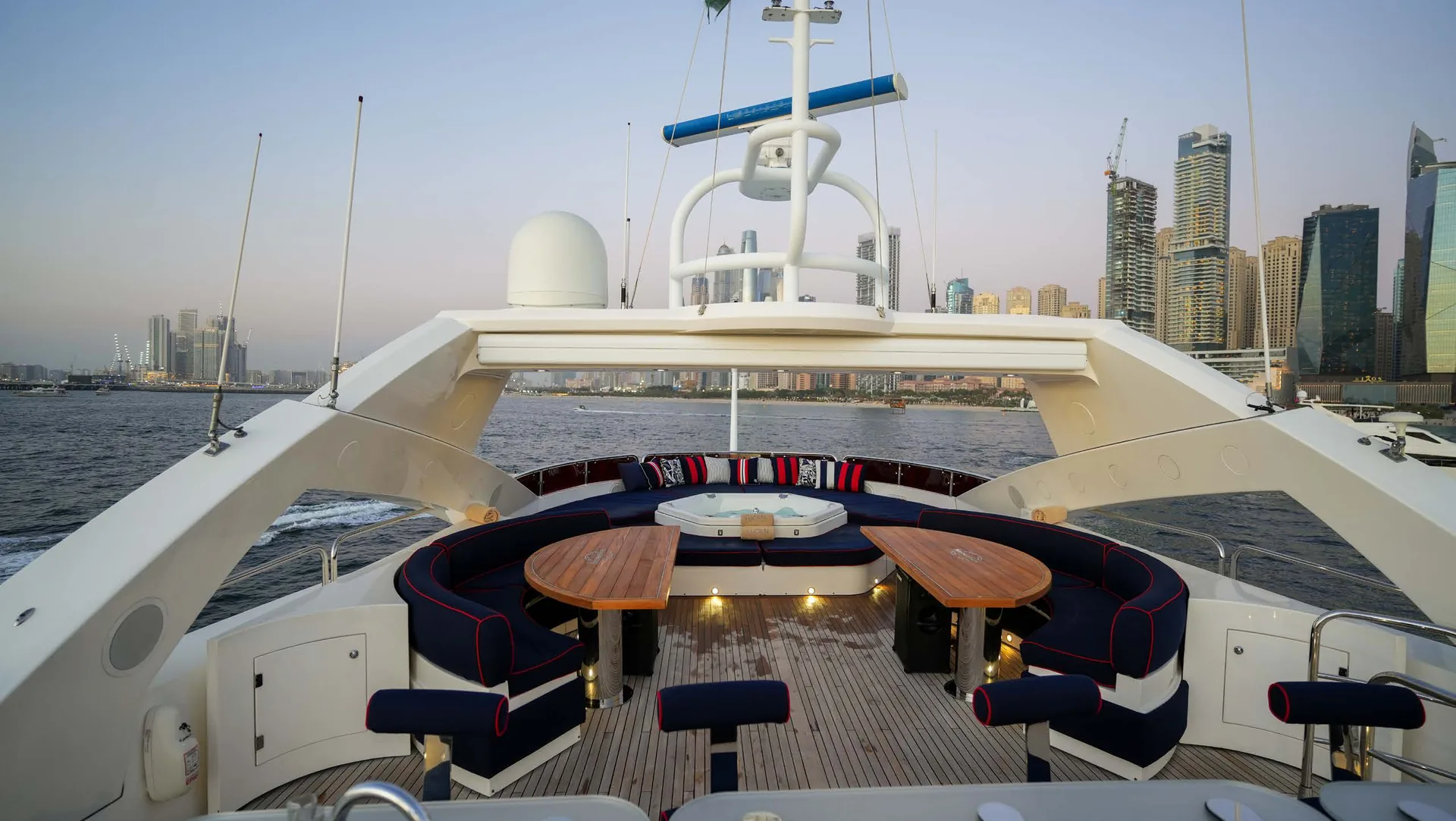 Lucien - photo 42 yacht charter Cannes