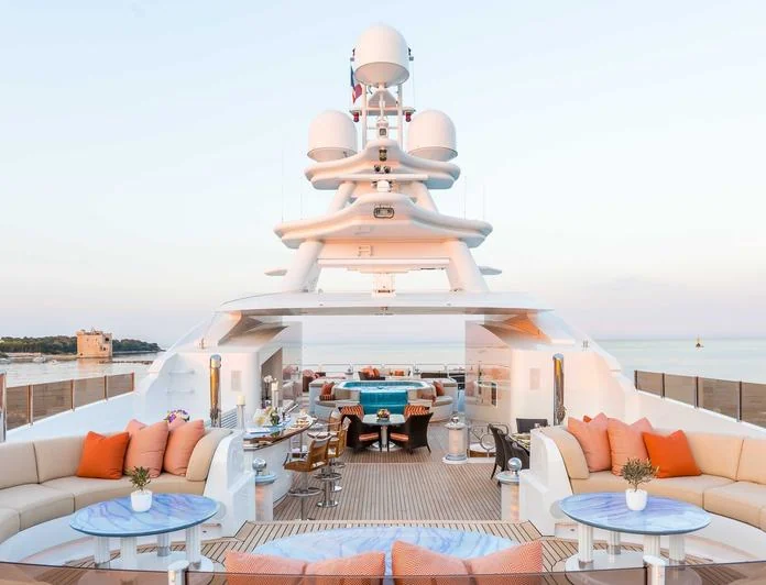 LUCKY LADY - photo 8, LUCKY LADY yacht charter