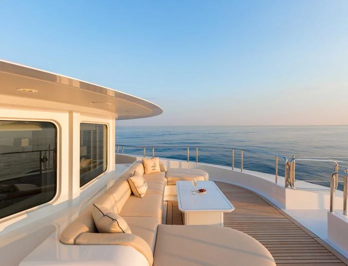 LUCKY LADY - photo 11, LUCKY LADY yacht charter