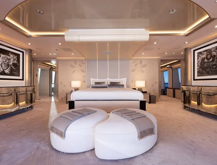 LUNA - photo 9, LUNA yacht charter