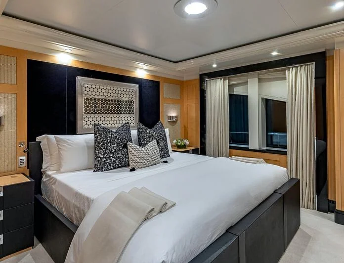 LUNARIS - photo 9, LUNARIS yacht charter