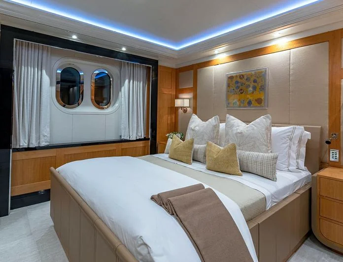 LUNARIS - photo 10, LUNARIS yacht charter