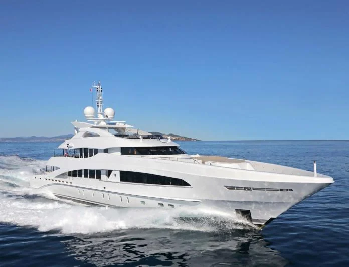 MADO - photo 1, MADO yacht charter