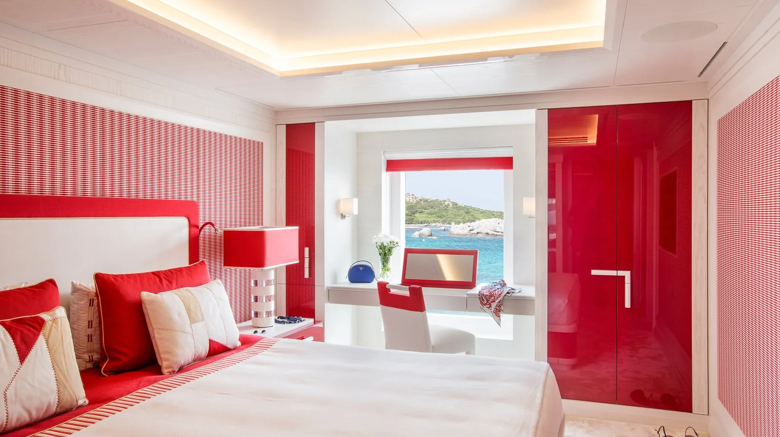 MADSUMMER - photo 28 yacht charter Cannes