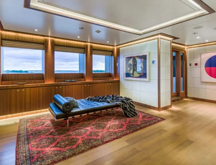 MAN OF STEEL - photo 4, MAN OF STEEL yacht charter
