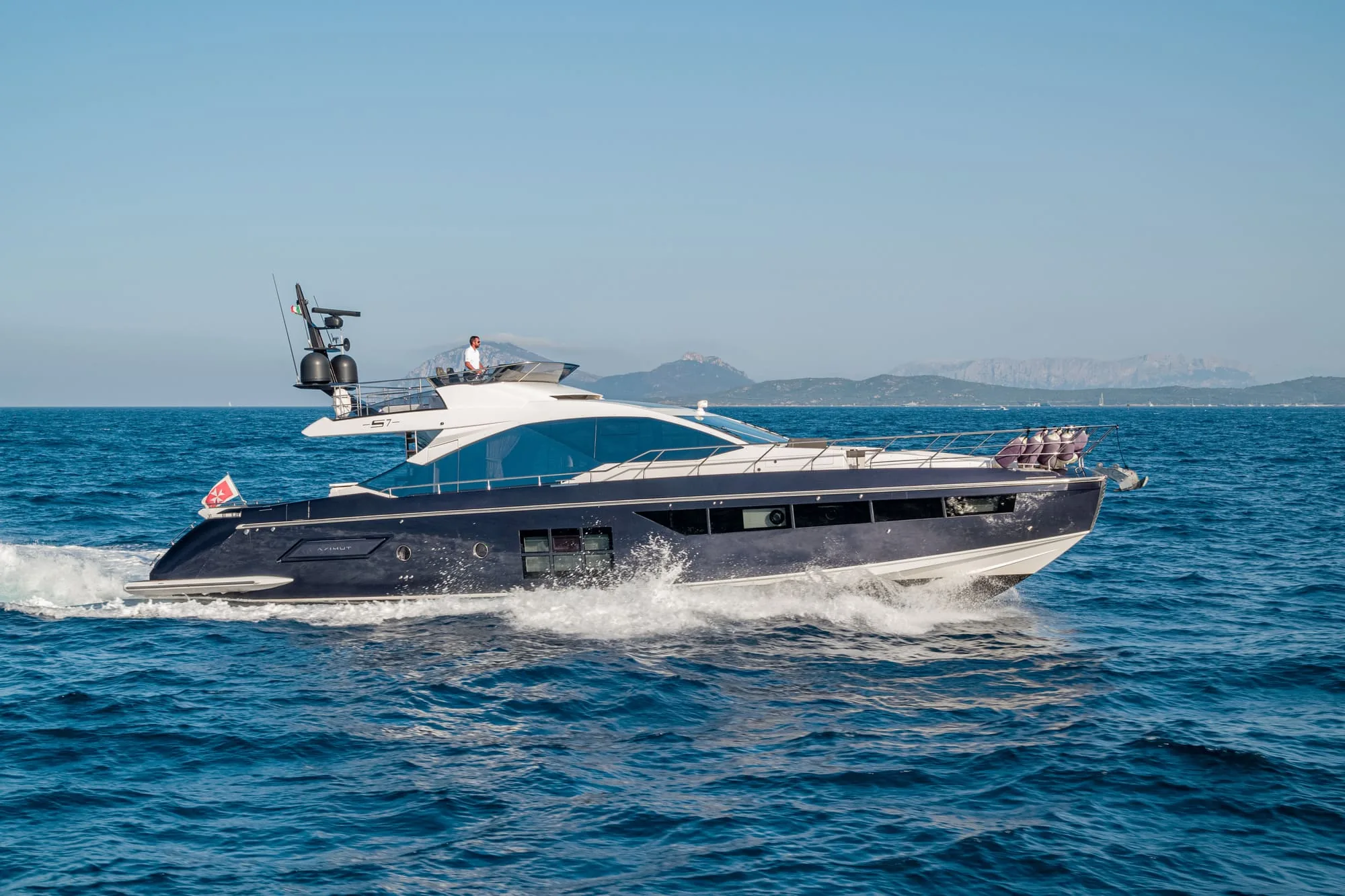 MANARA I - photo 1 yacht charter Cannes