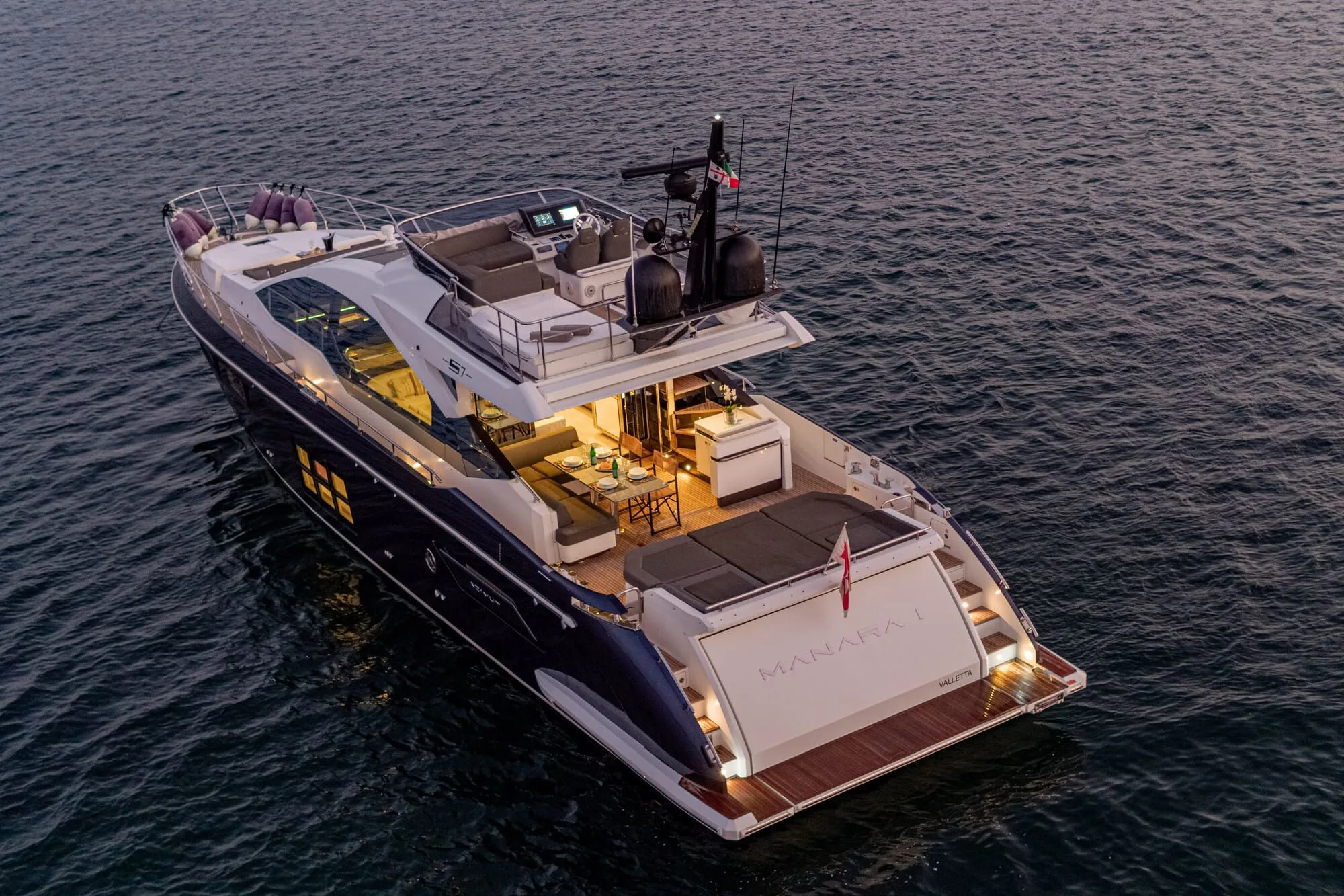 MANARA I - photo 27 yacht charter Cannes