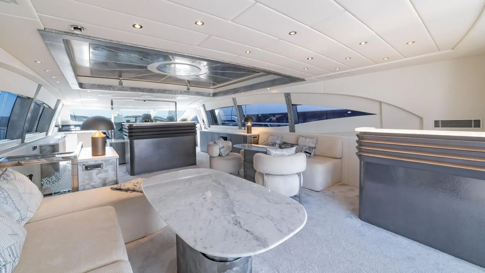 Mangusta 108 - photo 12 yacht charter Cannes