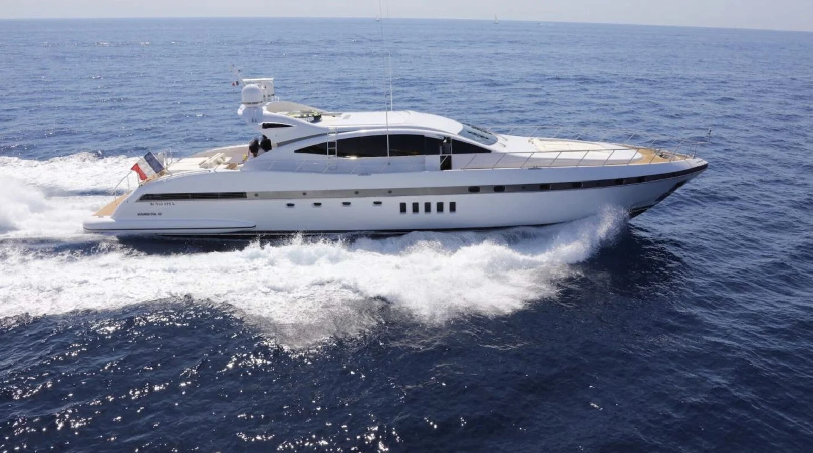 Mangusta 92 - photo 4 yacht charter Cannes