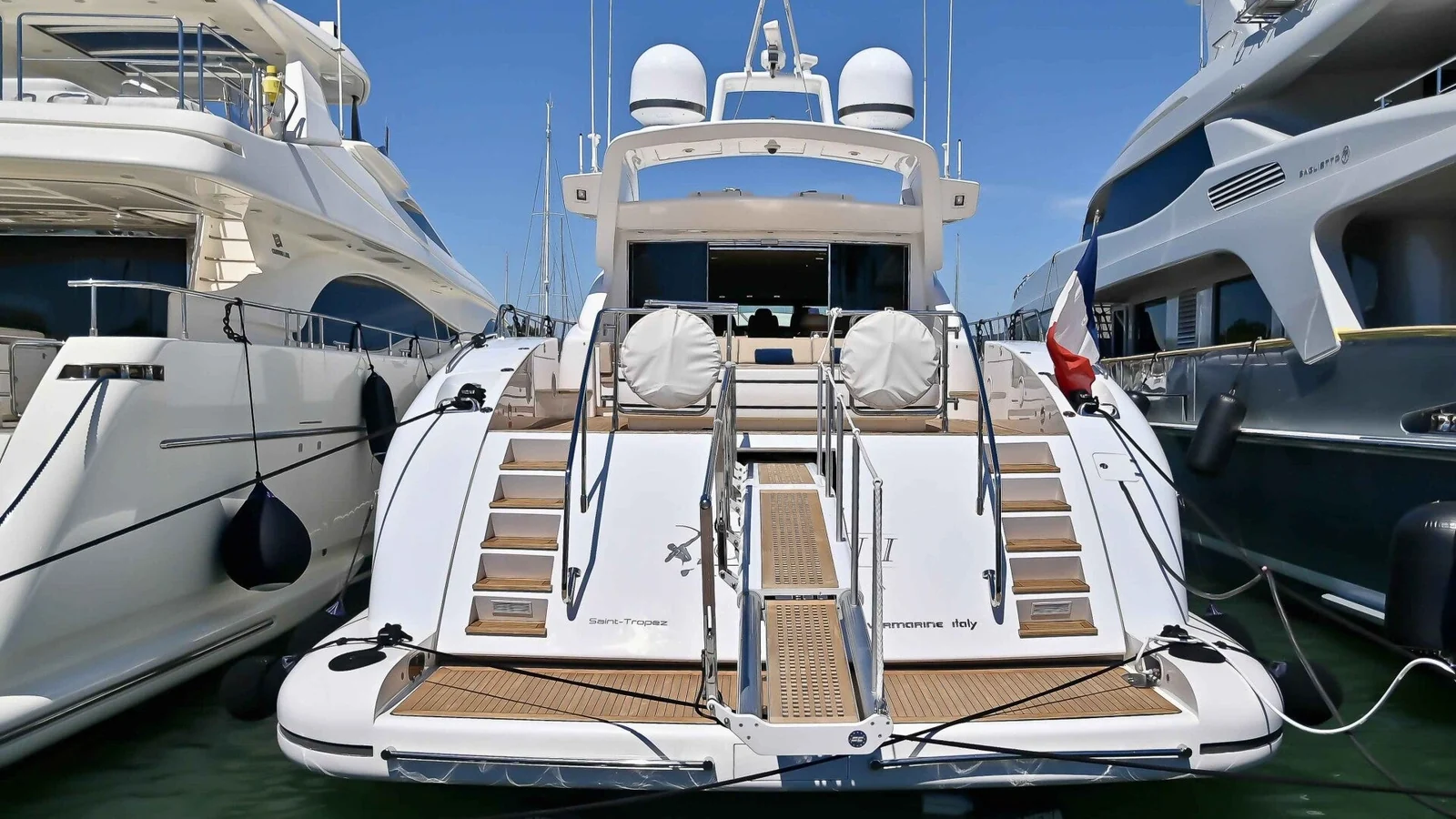 Mangusta 92 - photo 7 yacht charter Cannes