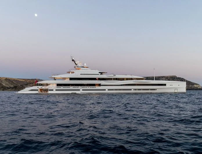 MAR - photo 9, MAR yacht charter