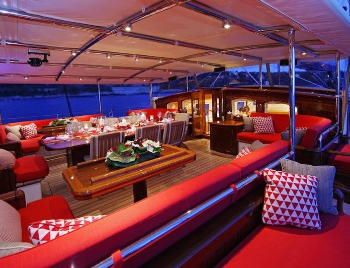 MARIE - photo 14, MARIE yacht charter
