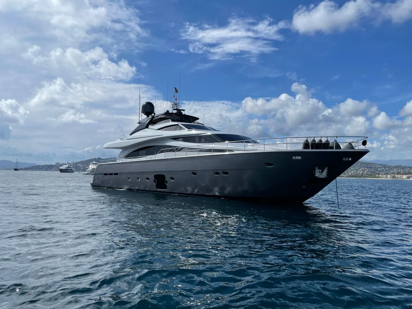 MAXI BEER - photo 1 yacht charter Cannes