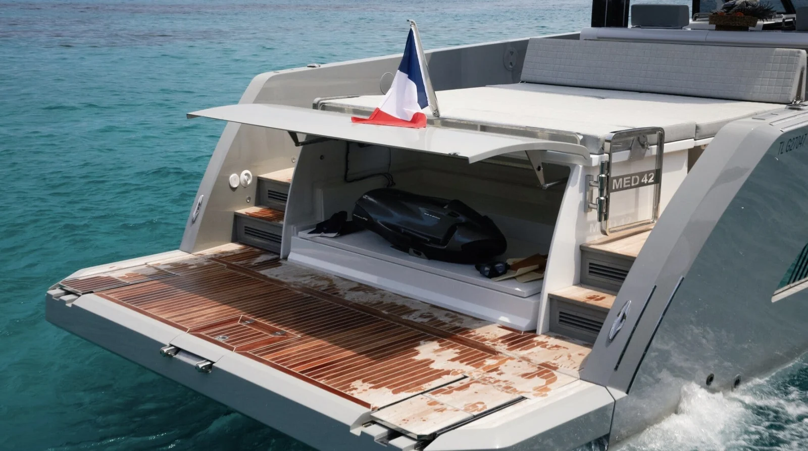 Tecnomar Yachts MED 42 - photo 12 yacht charter Cannes