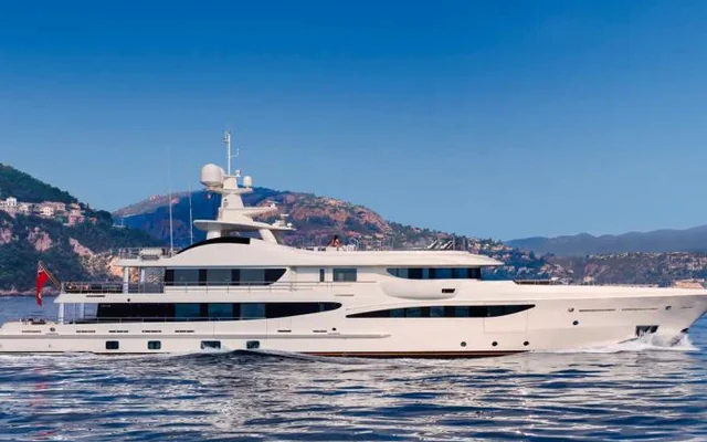 MELLON - superyacht for week charter