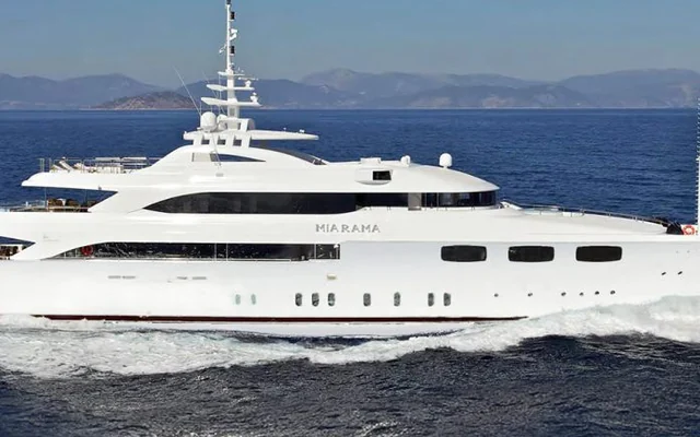 MIA RAMA - superyacht for week charter