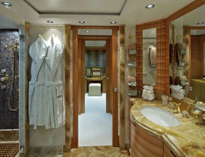 MIA RAMA - photo 7, MIA RAMA yacht charter