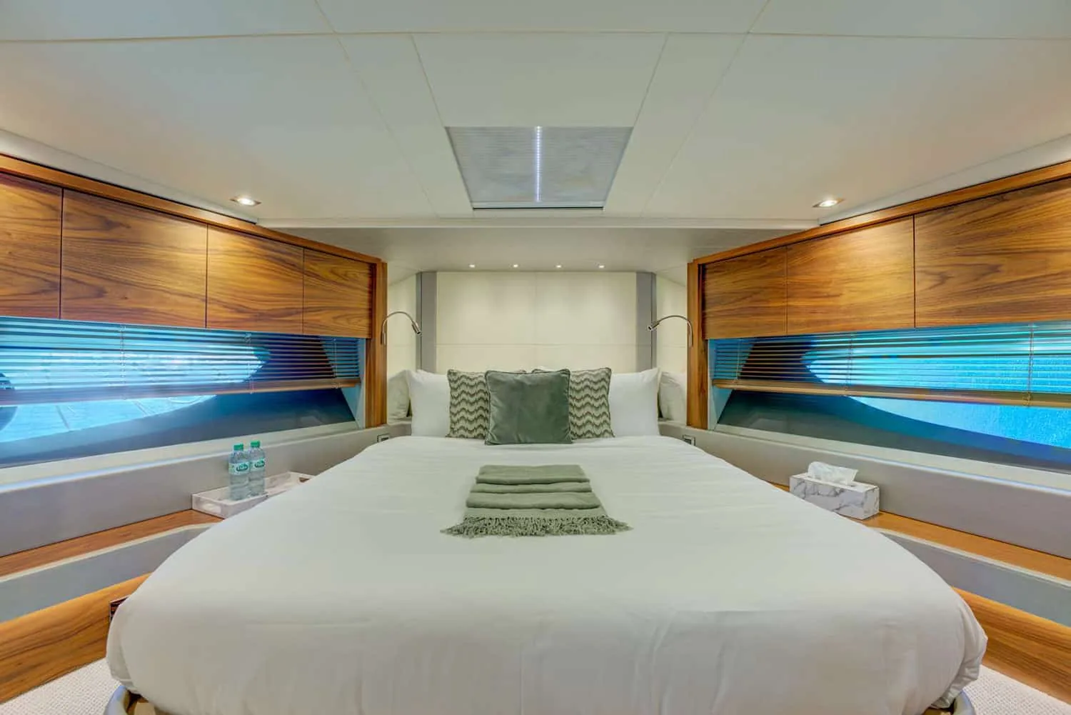 MIKEL ANGELO - photo 8 yacht charter Cannes