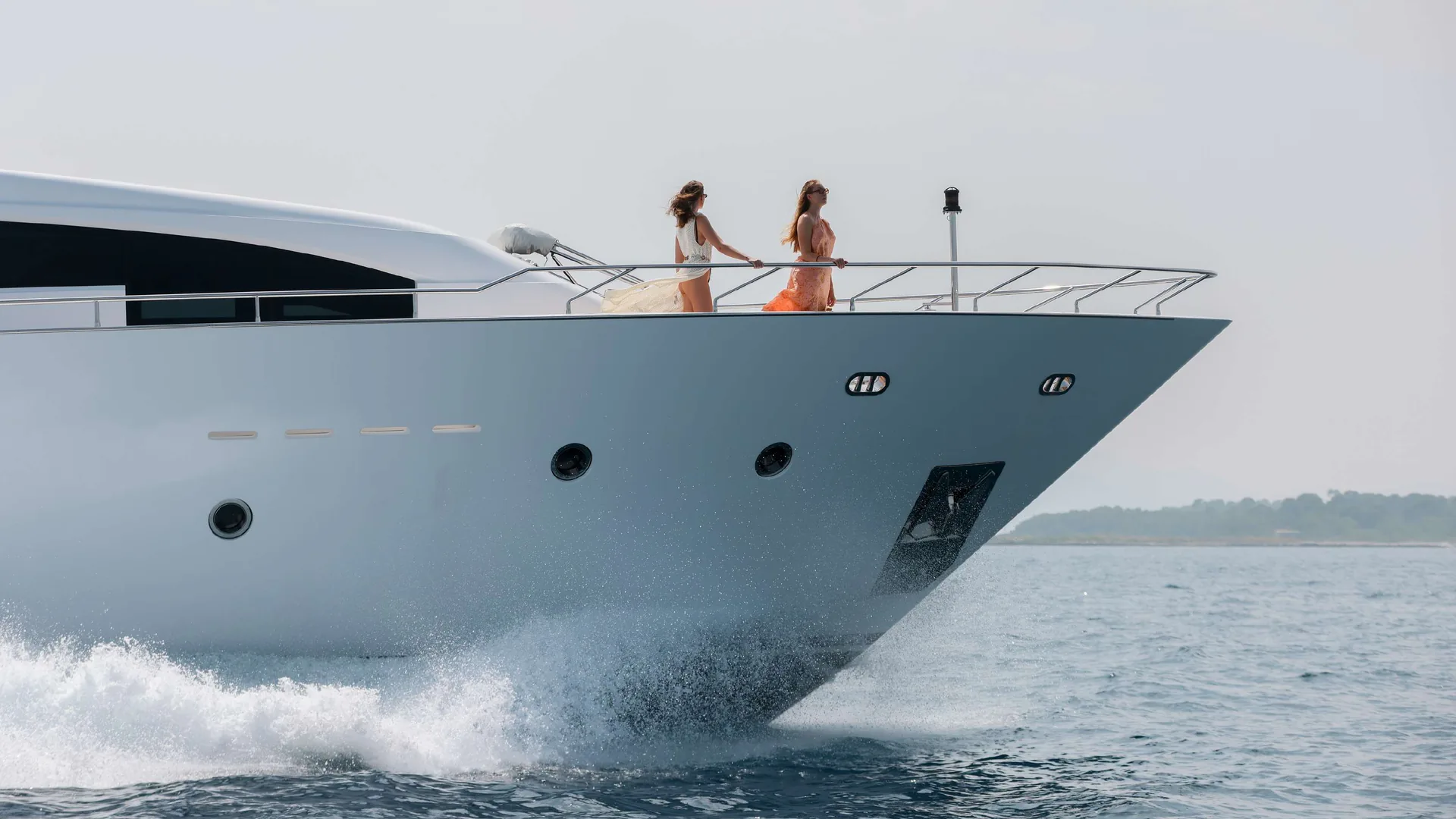 Millesime - photo 9 yacht charter Cannes