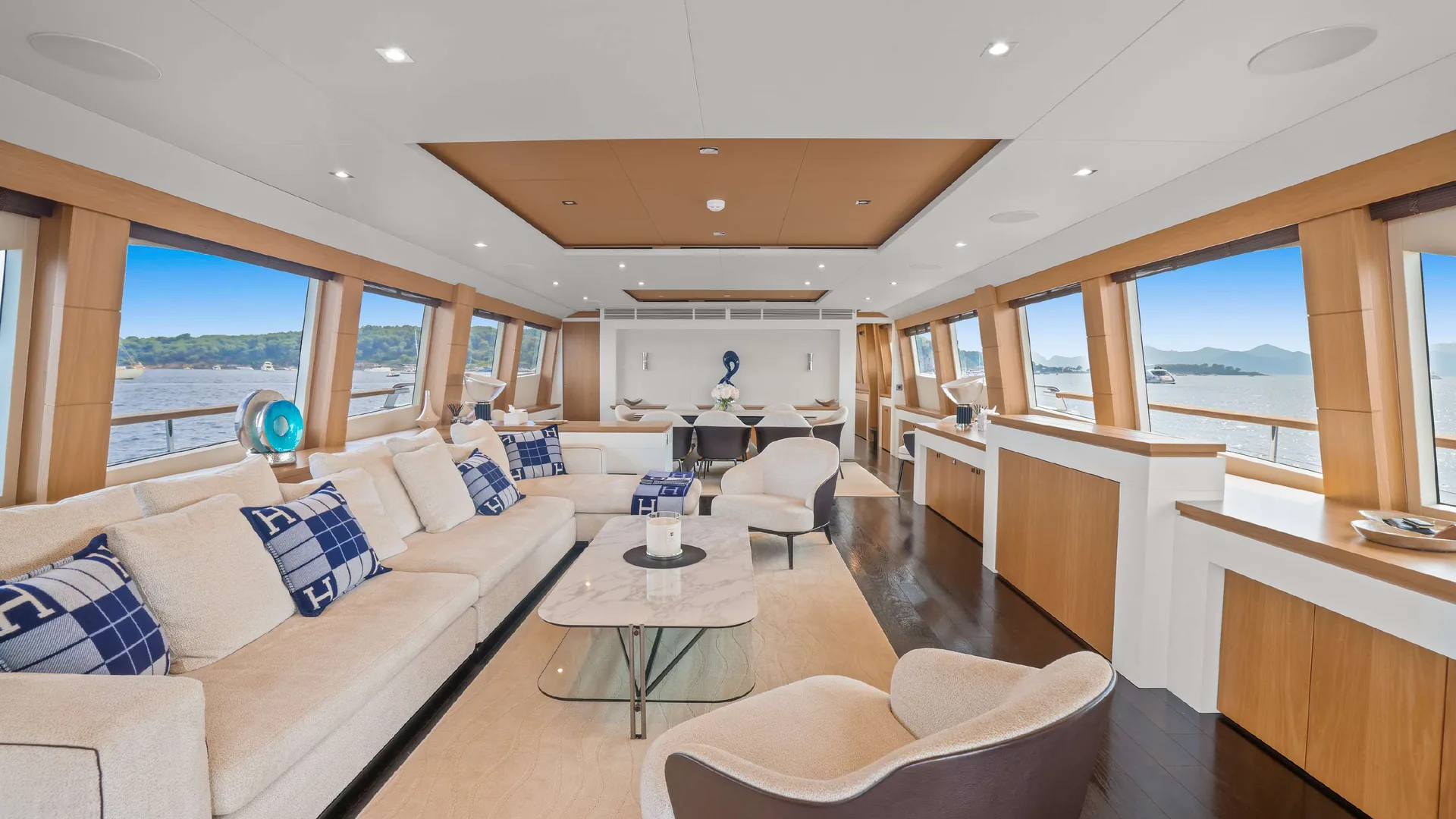 Millesime - photo 18 yacht charter Cannes