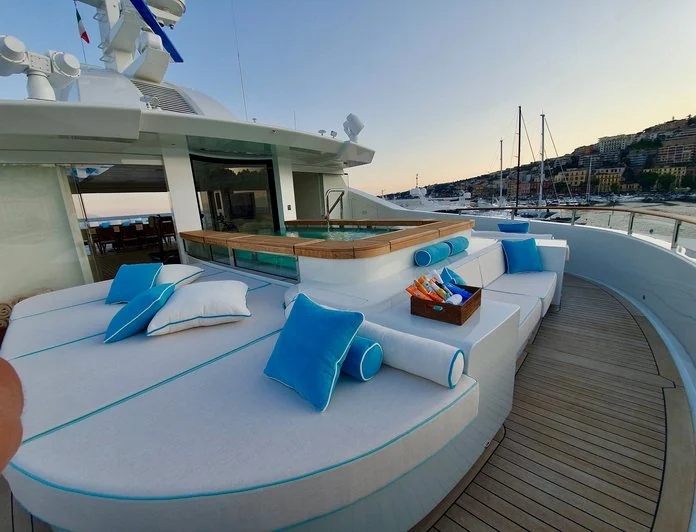 MIMTEE - photo 13, MIMTEE yacht charter