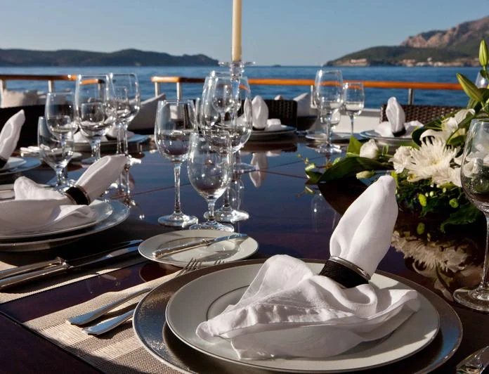 MIRAGE - photo 11, MIRAGE yacht charter