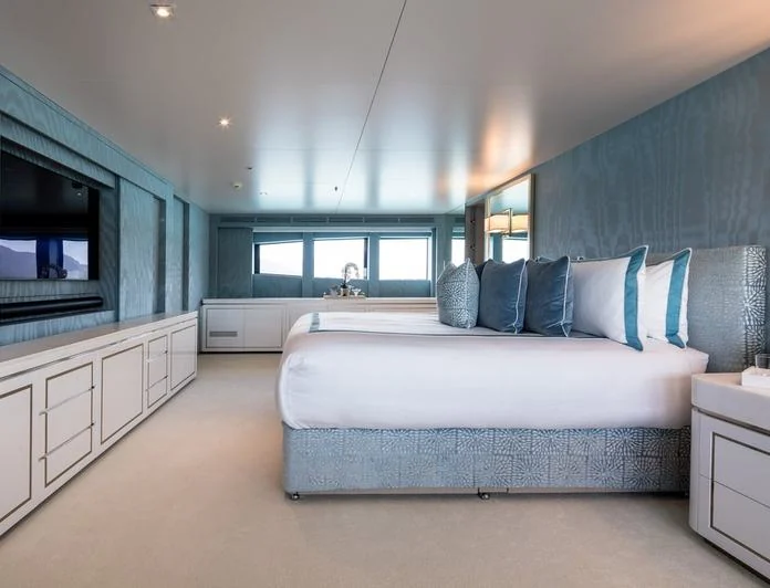 MISCHIEF - photo 4, MISCHIEF yacht charter