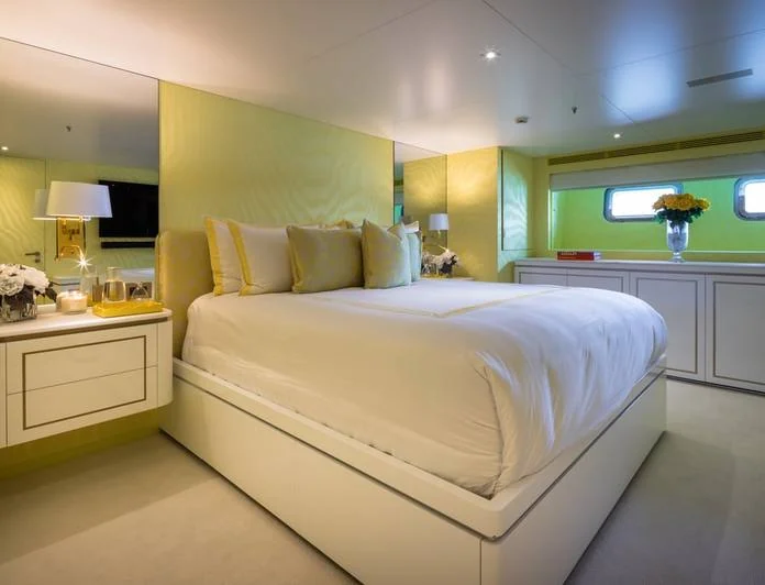 MISCHIEF - photo 10, MISCHIEF yacht charter