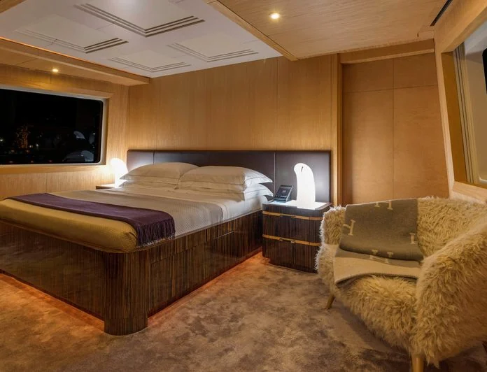 MIZU - photo 6, MIZU yacht charter