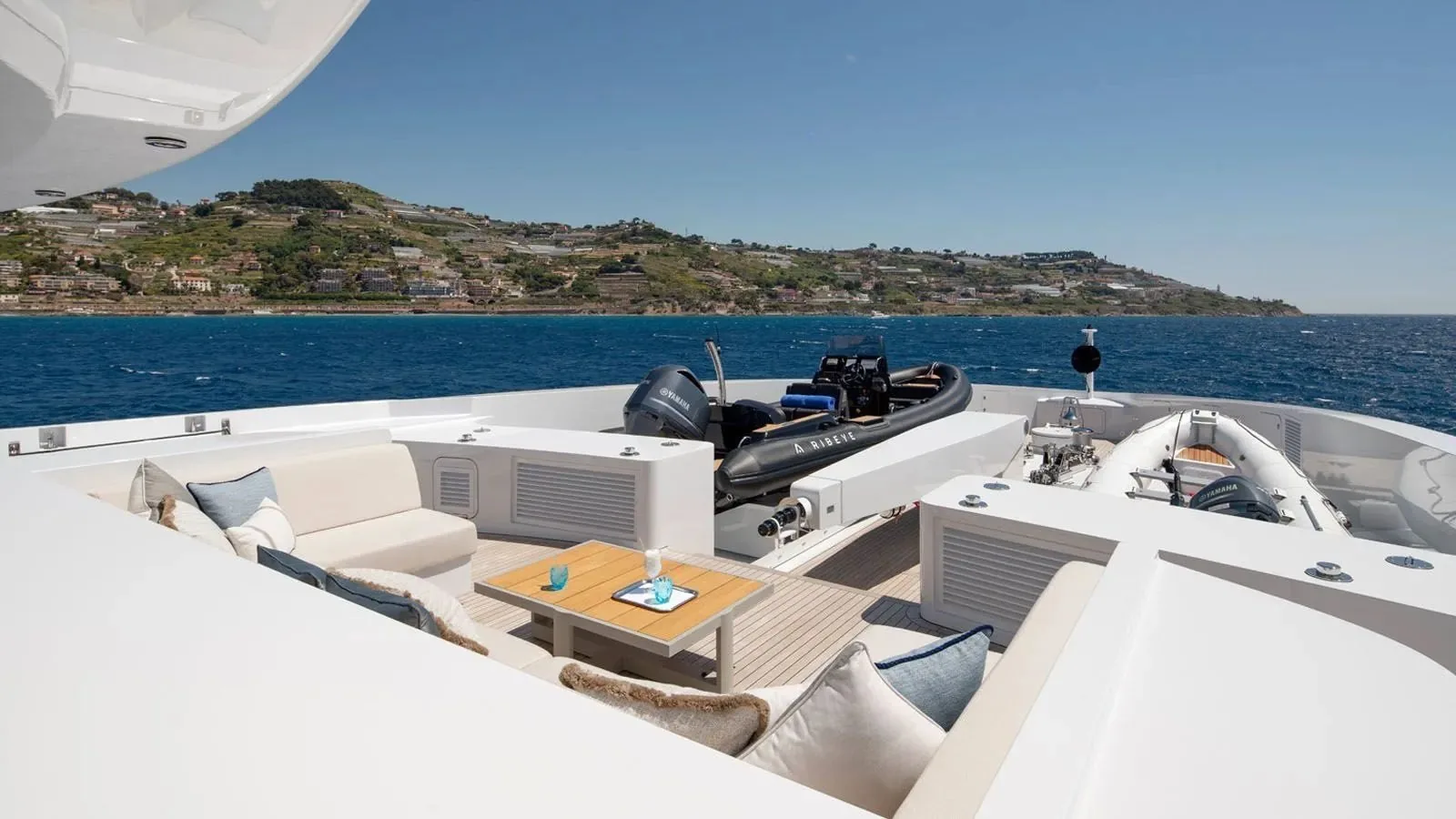 MOSKITO - photo 3 yacht charter Cannes