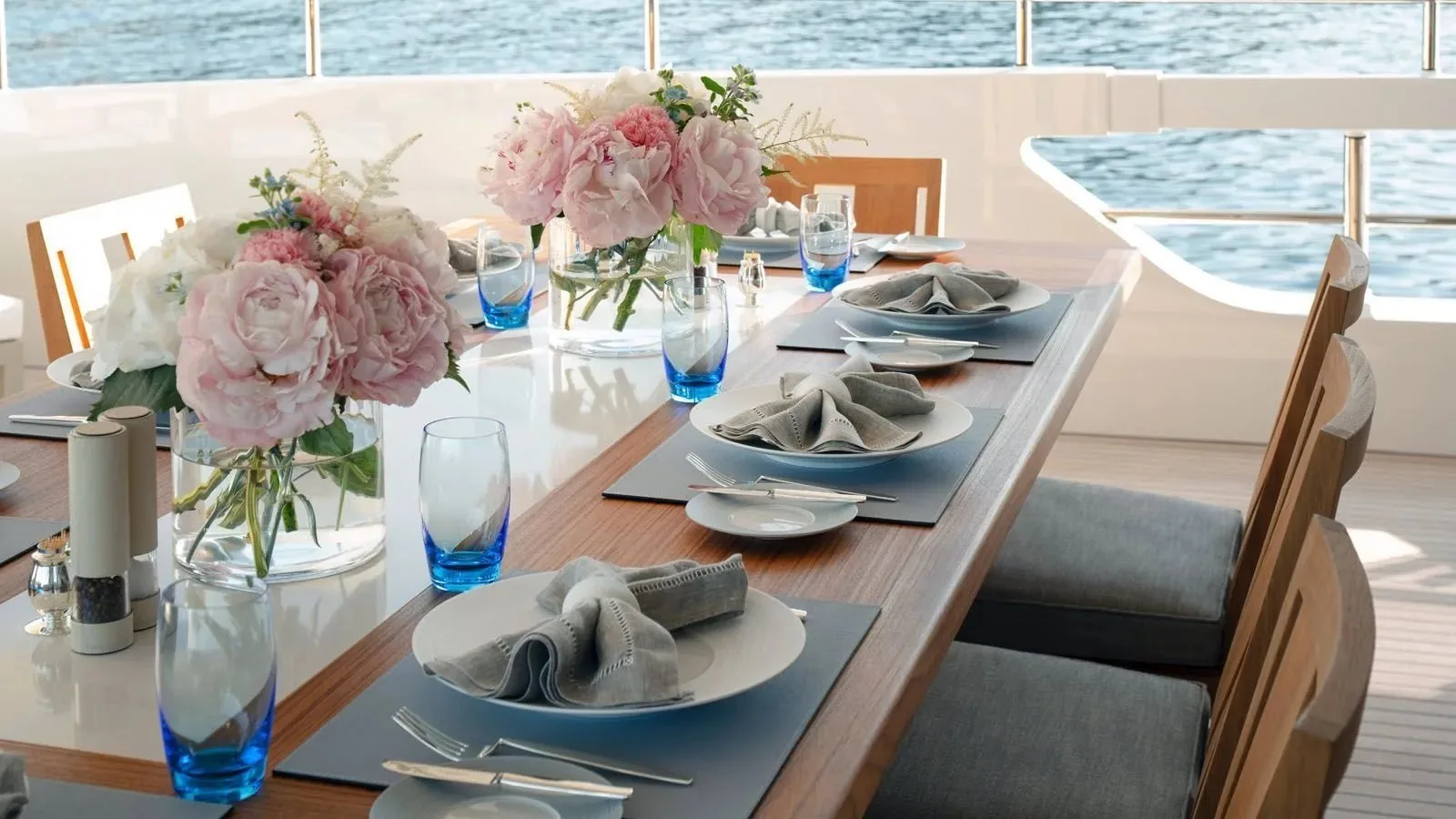 MOSKITO - photo 5 yacht charter Cannes