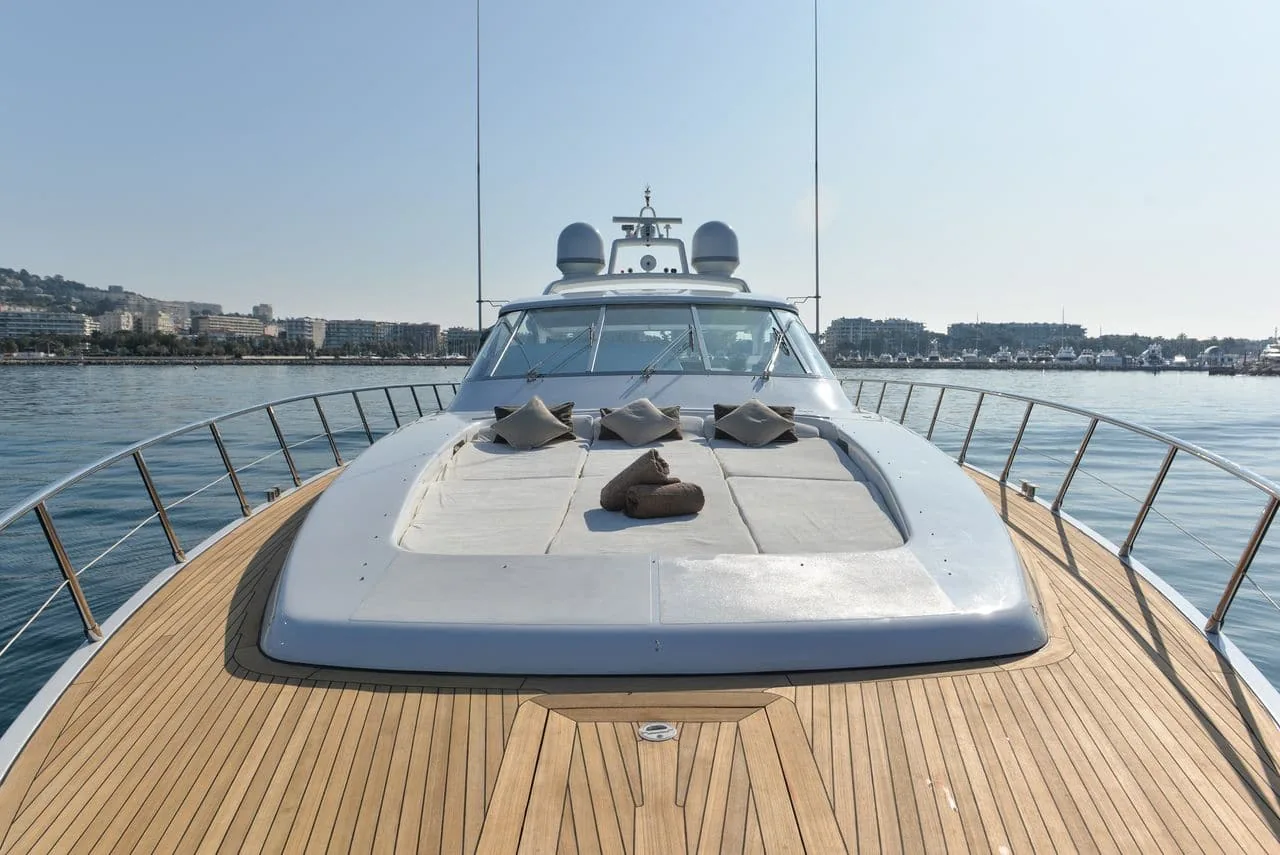 MR M - photo 4 yacht charter Cannes