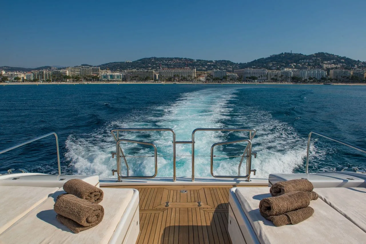 MR M - photo 9 yacht charter Cannes