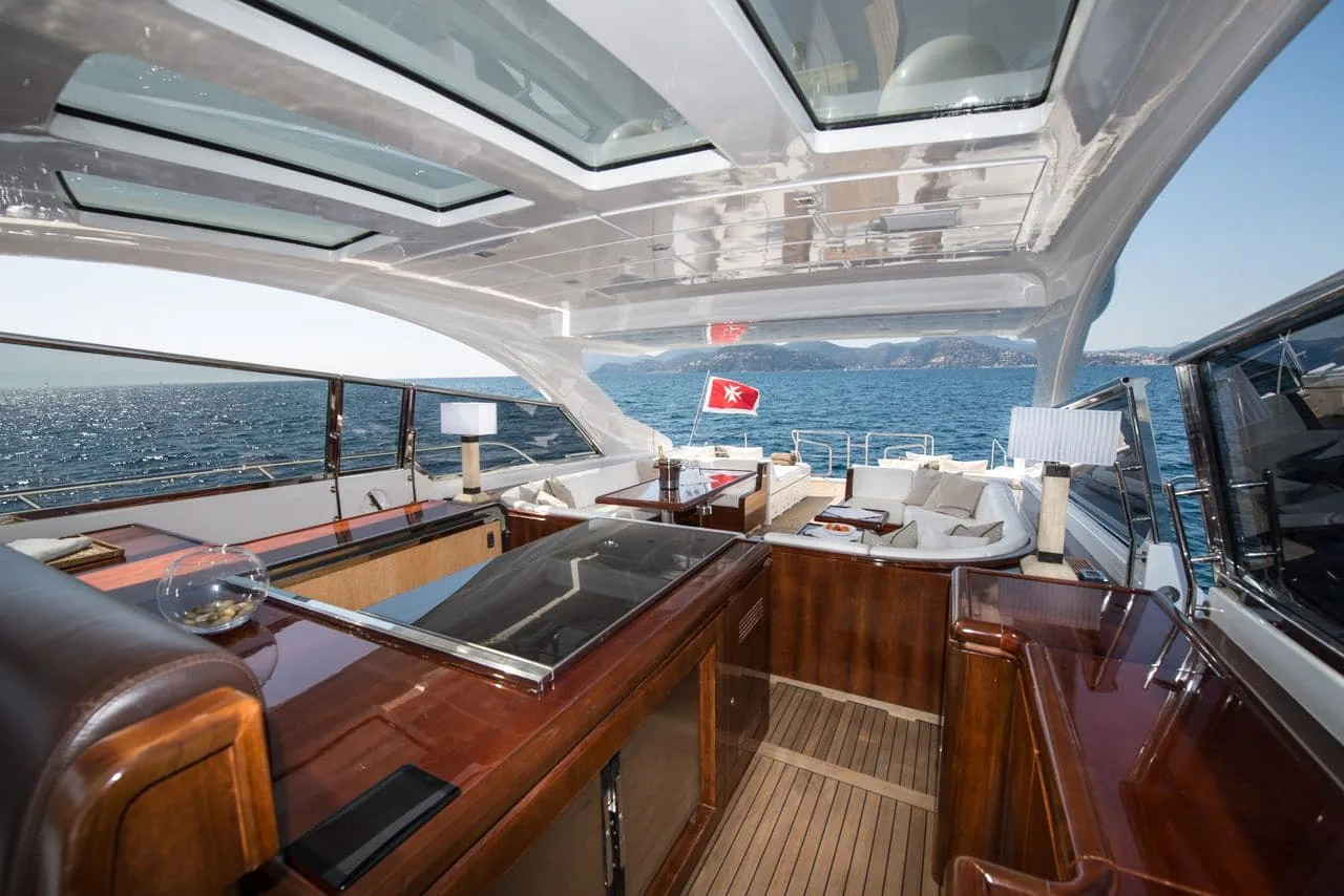 MR M - photo 10 yacht charter Cannes