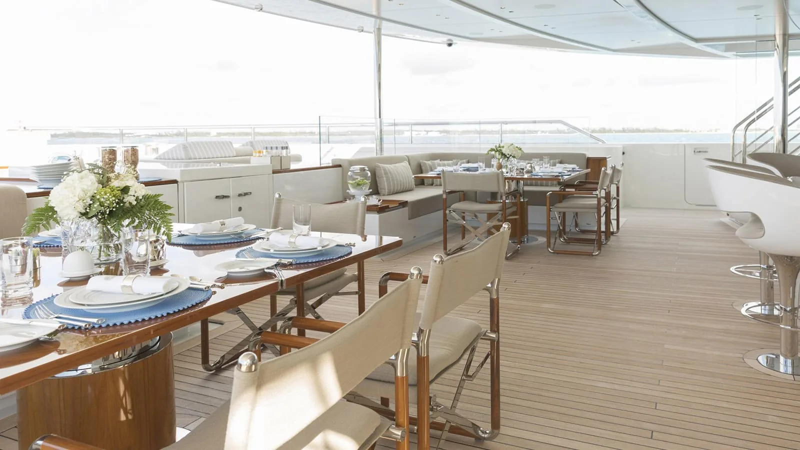 NAUTILUS - photo 9 yacht charter Cannes