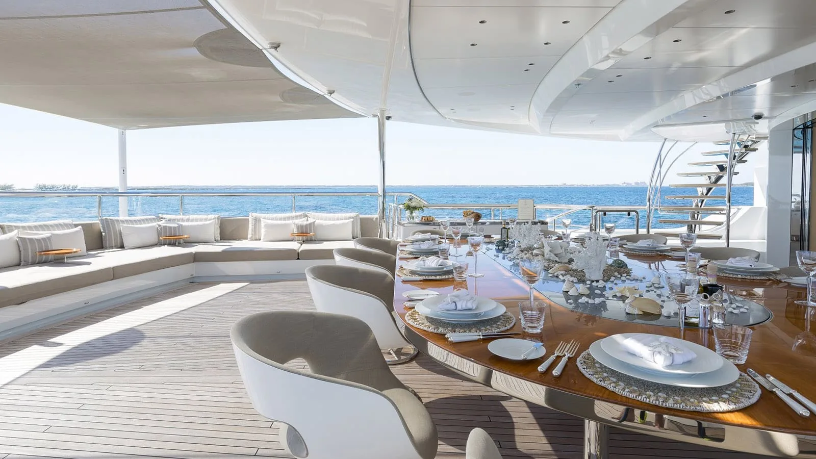 NAUTILUS - photo 10 yacht charter Cannes