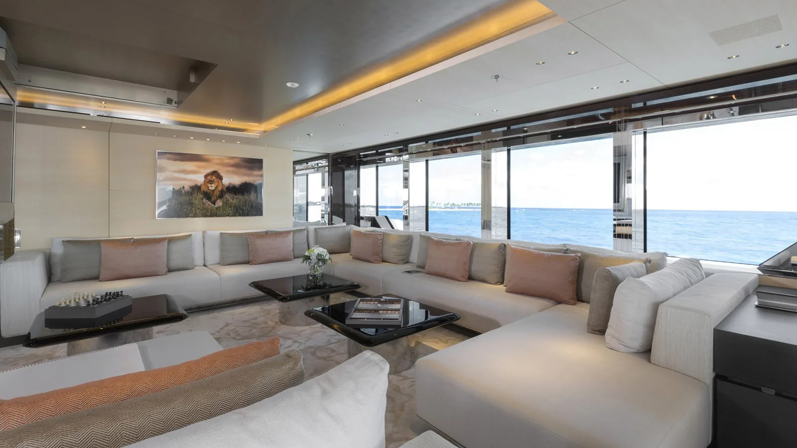 NAUTILUS - photo 27 yacht charter Cannes