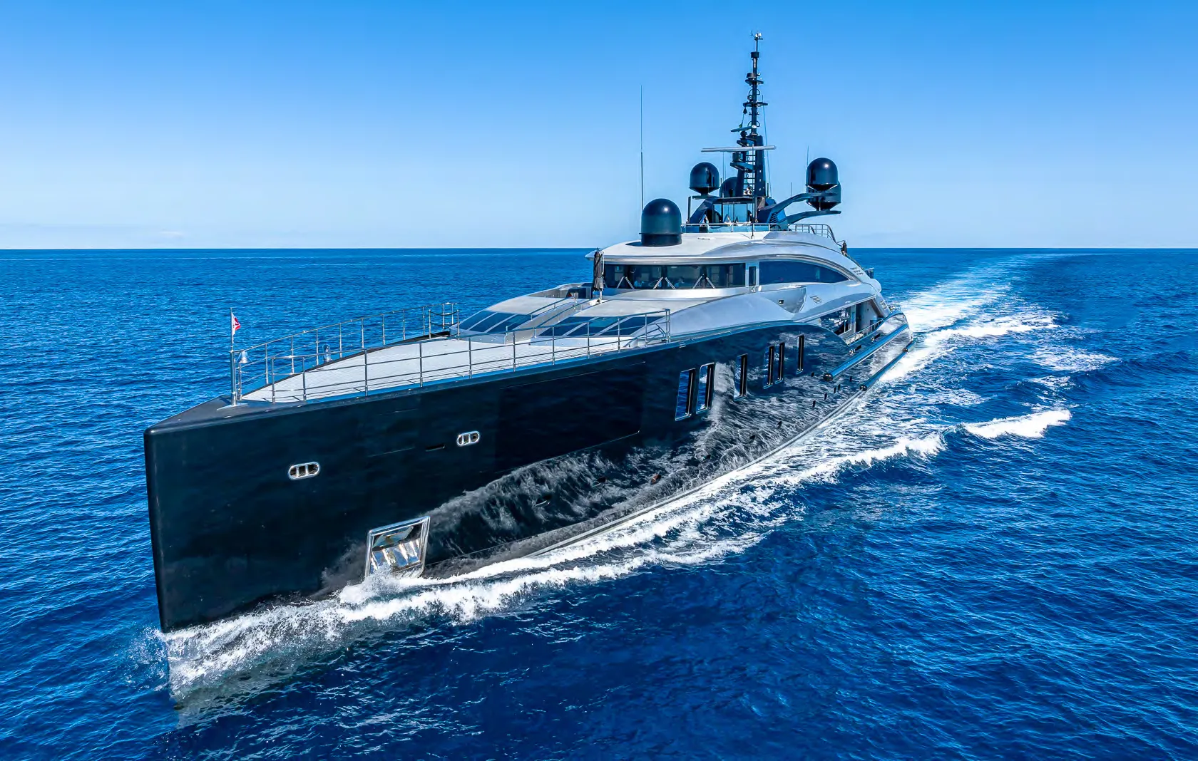 OKTO - photo 2 yacht charter Cannes