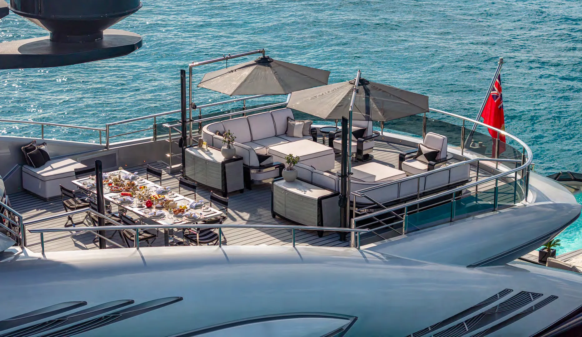 OKTO - photo 34 yacht charter Cannes