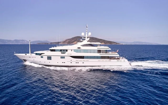 ORA - superyacht for week charter