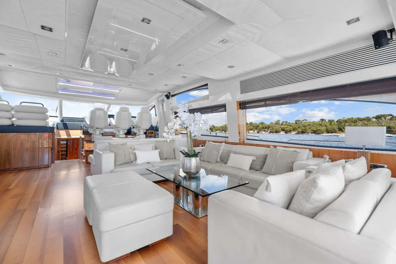 Palumba - photo 17 yacht charter Cannes