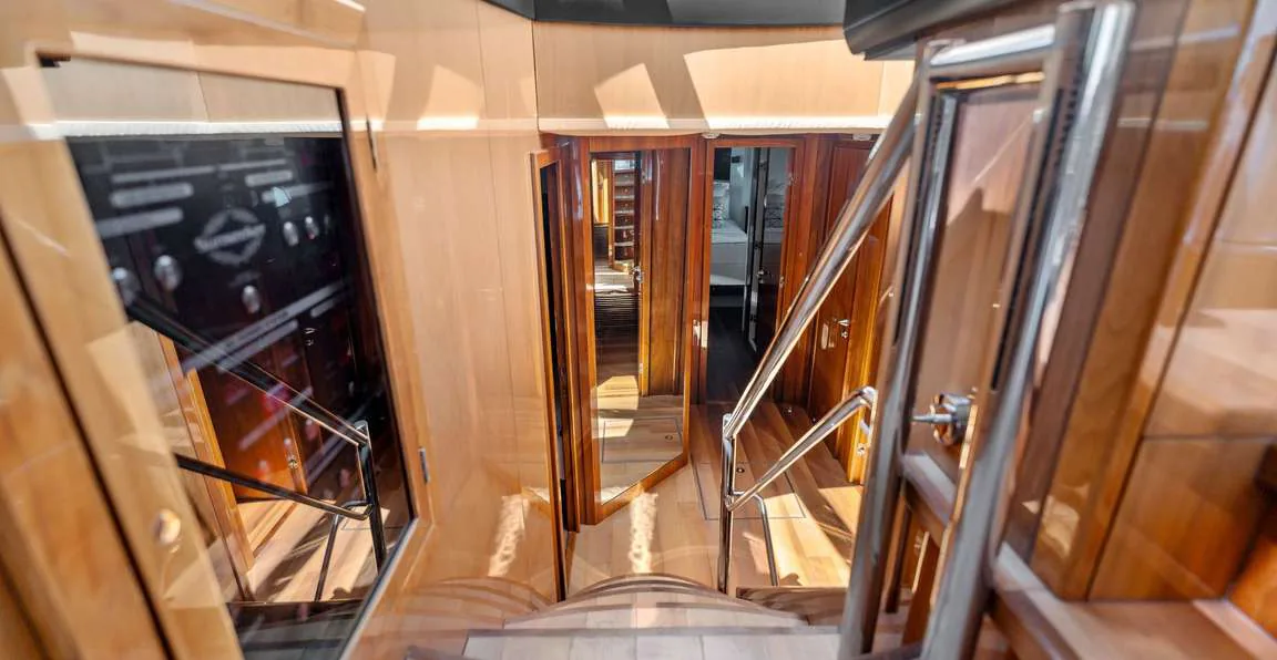 Palumba - photo 20 yacht charter Cannes