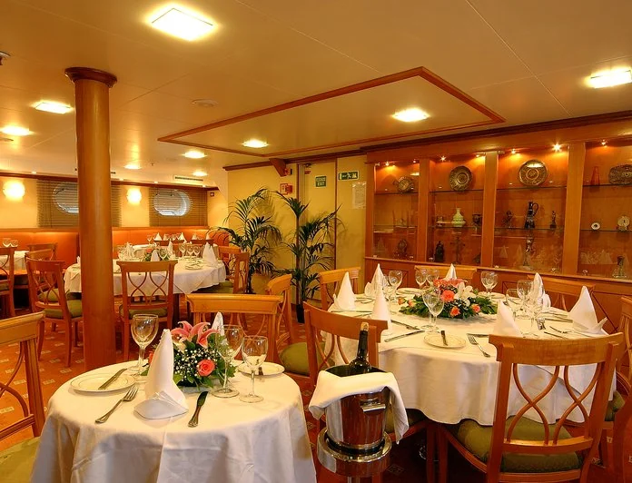 PAN ORAMA II - photo 4, PAN ORAMA II yacht charter