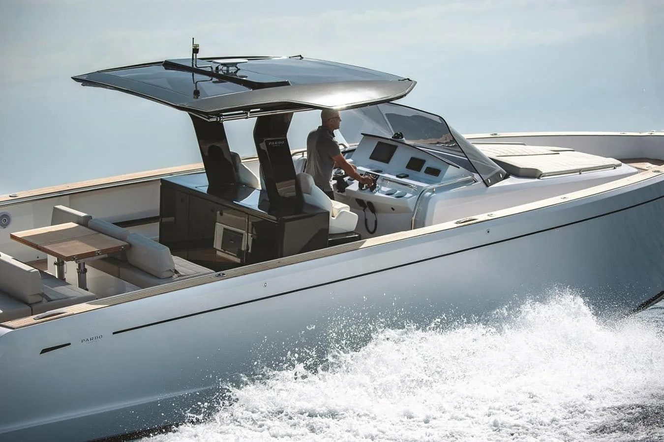 Pardo 43 - photo 7 yacht charter Cannes