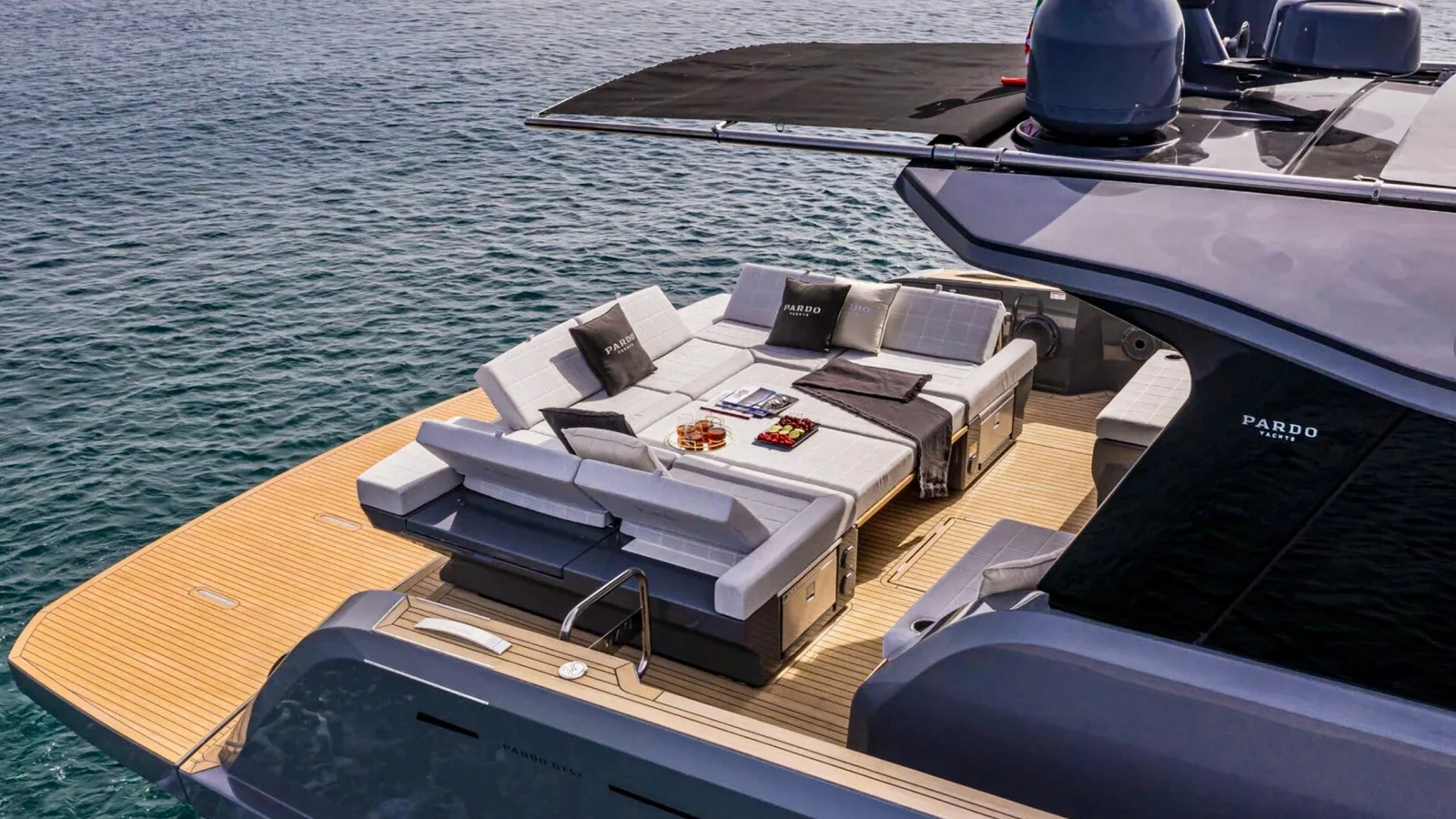 Pardo 52 GT - photo 5 yacht charter Cannes