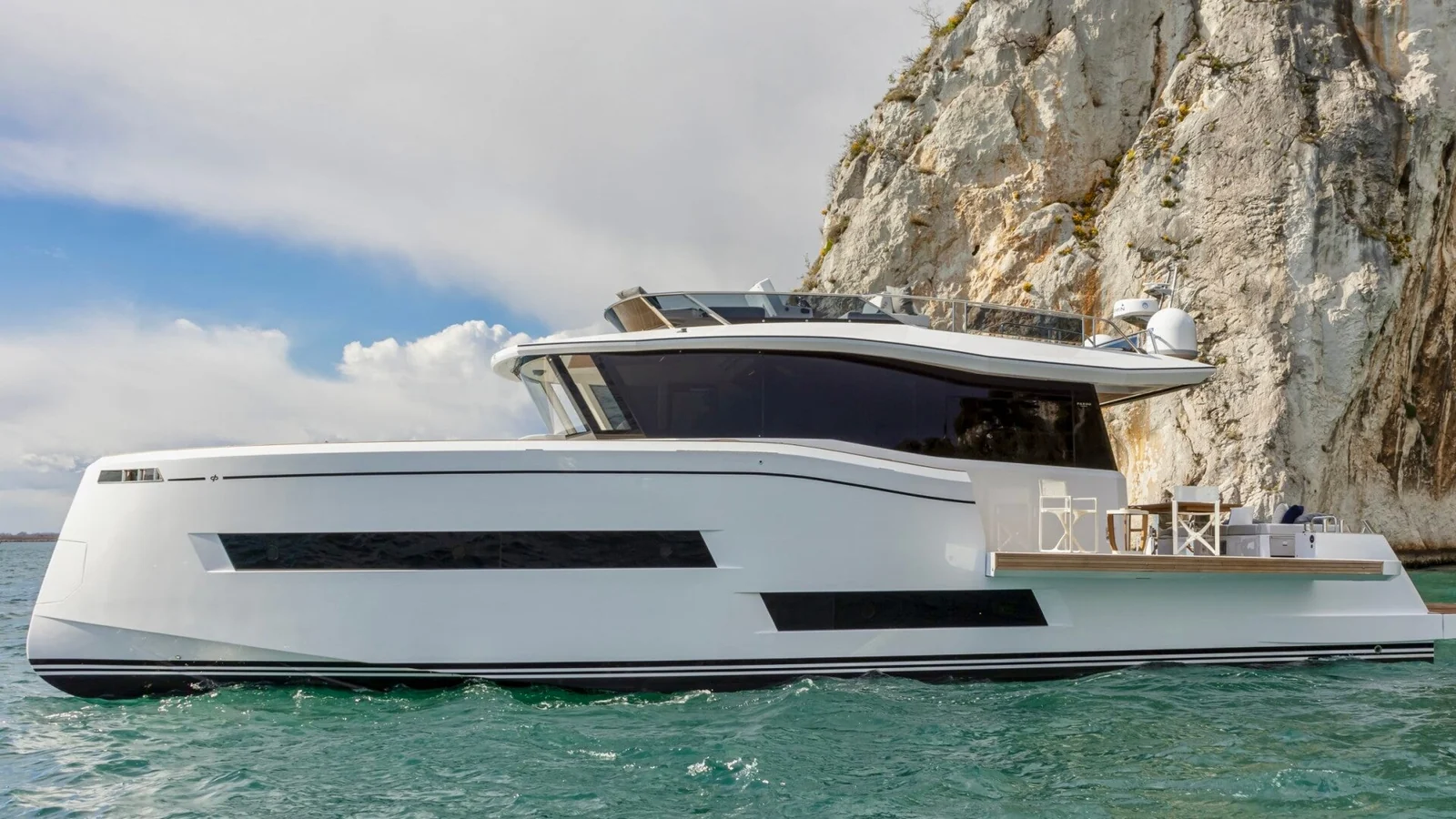 Pardo 60 - photo 4 yacht charter Cannes
