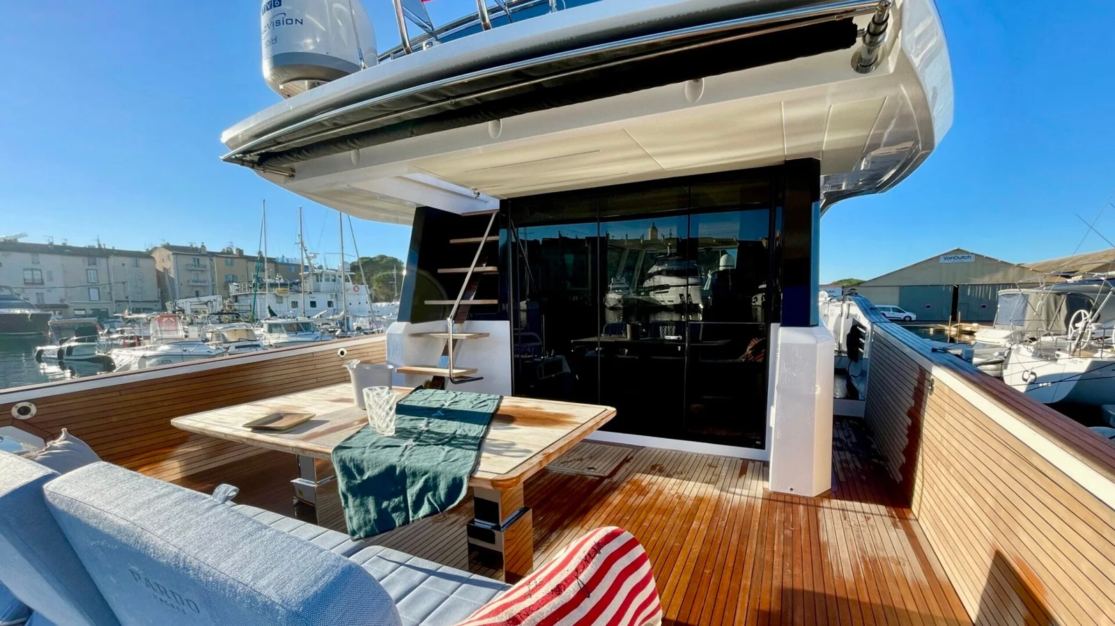 Pardo 60 - photo 5 yacht charter Cannes