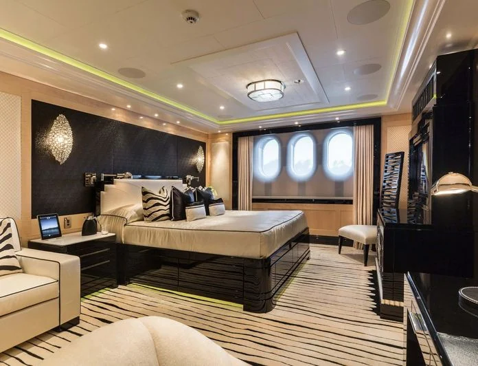 PHOENIX 2 - photo 7, PHOENIX 2 yacht charter