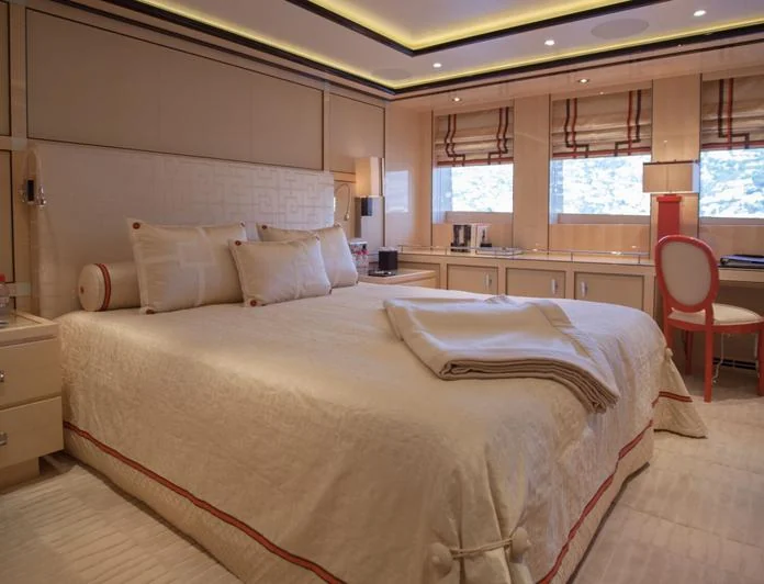 PLAN B - photo 7, PLAN B yacht charter
