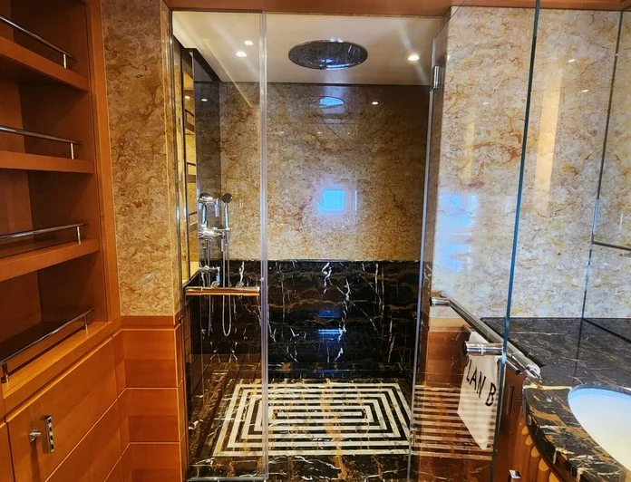 PLAN B - photo 9, PLAN B yacht charter